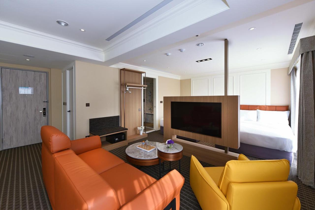 Fullon Poshtel - Shuili Hotel Exterior photo
